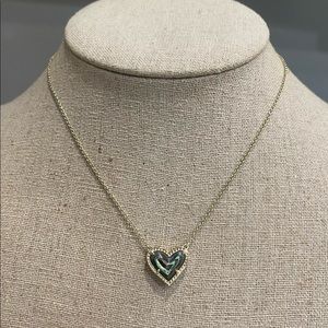 Kendra Scott Ari Heart Gold Pendant Necklace In Abalone Shell
